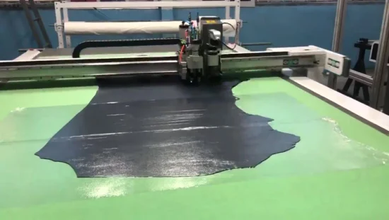Yuchen CNC 진동 절단 도구를 사용하여 인쇄된 순수 가죽 카펫